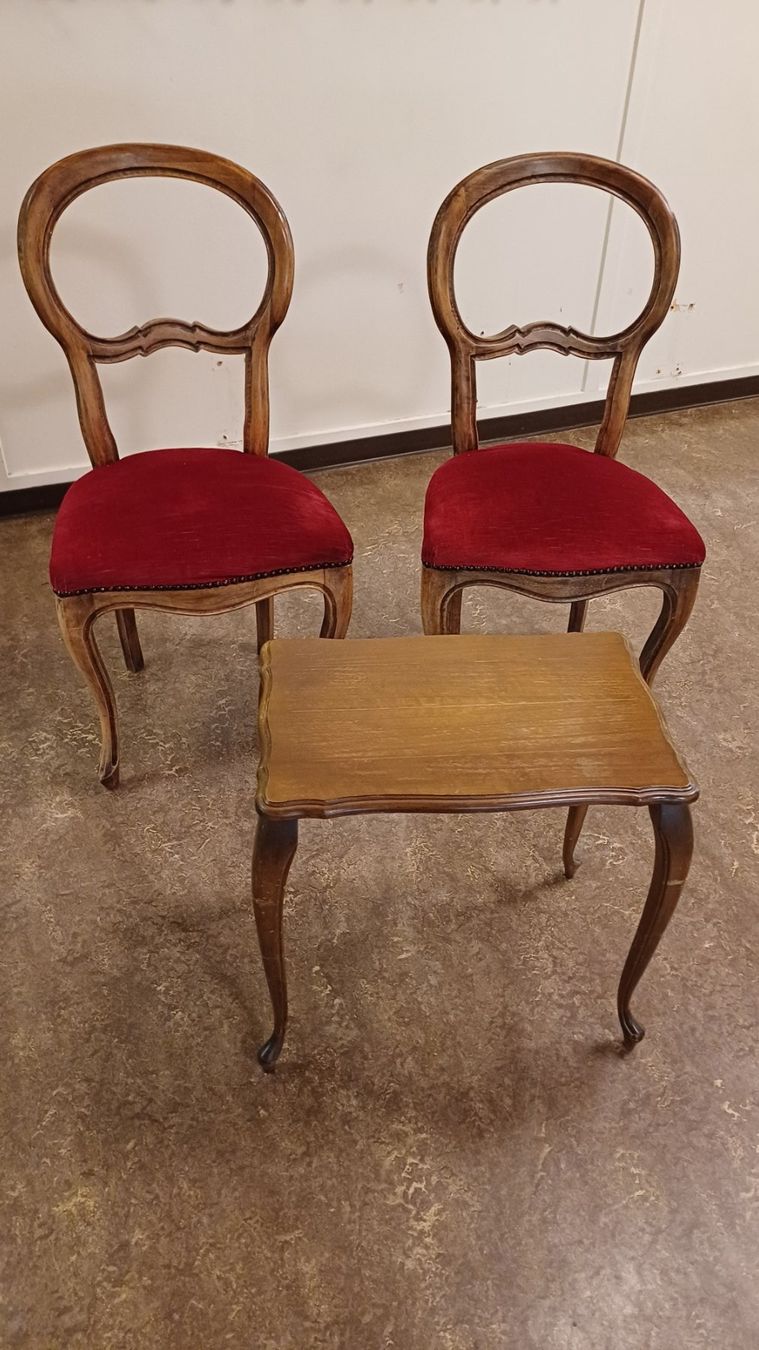 Sedie: Stühle Beistelltisch Louis Philippe Antik – Usato da Degersheim venduto da Alphi