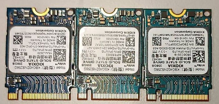Harddisks: SSD 256GB NVMe – Gebraucht aus Eysins von Lochi1 1