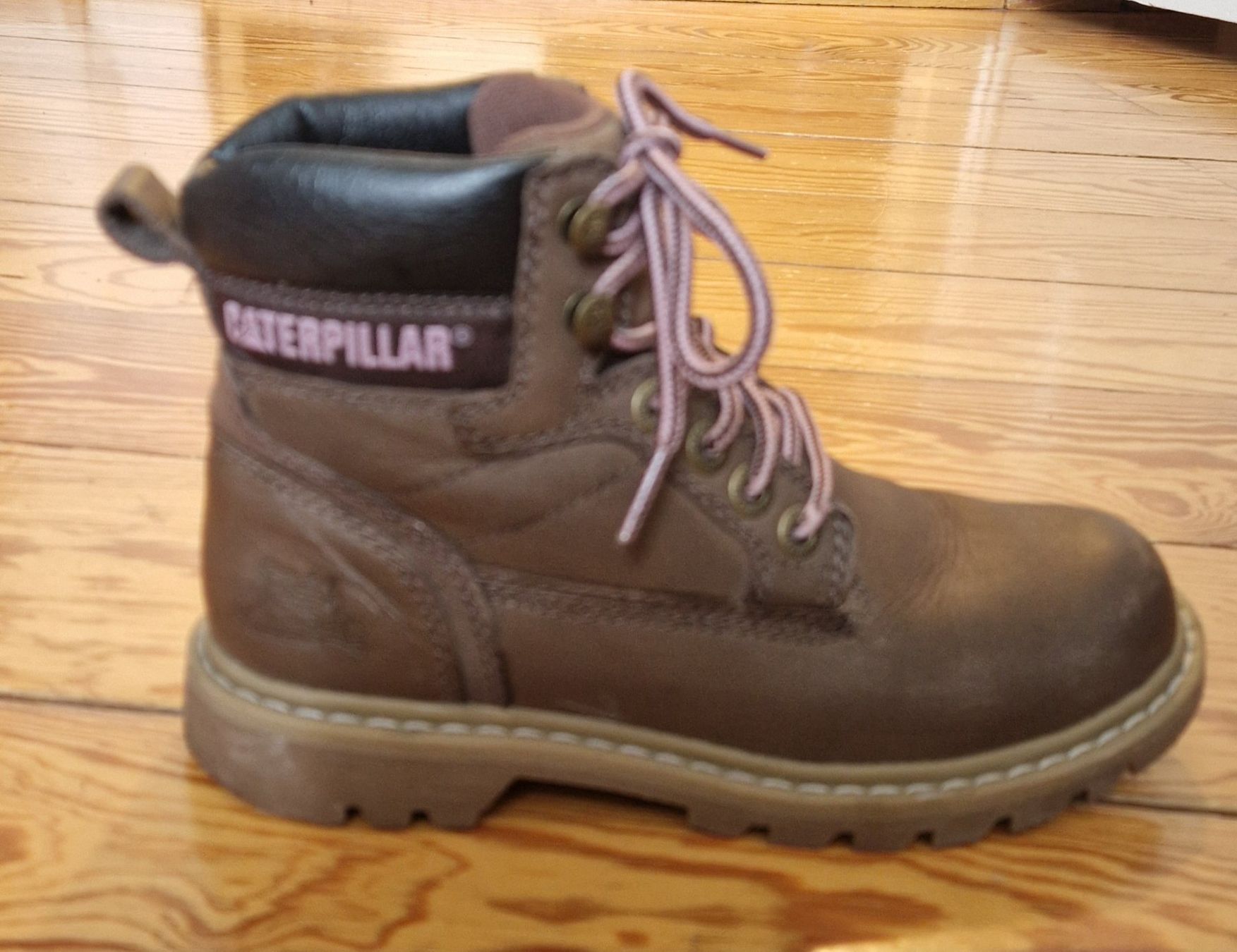 Caterpillar Scarpe da donna: Robuste Caterpillar Boots, Grösse 36 – Usato da Bern venduto da japo77 1
