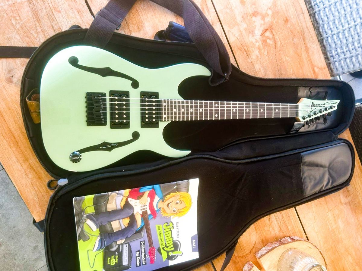 Ibanez Musikinstrumente: E - Gitarre – Gebraucht aus Emmenbrücke von napta