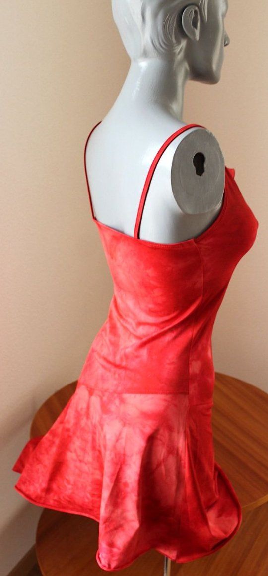 Vestiti: Kleid ,verm. Gr. 36 – Usato da Locarno venduto da madame-tus-sauds 2