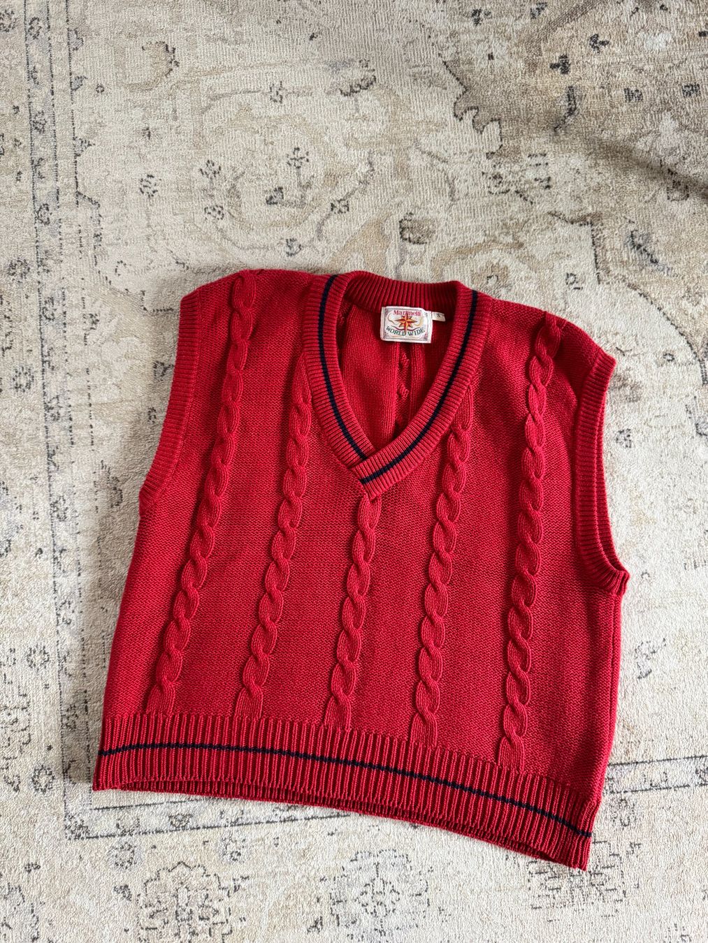 Gilet & Giacche: Pull sans manches rouge – Usato da Pully venduto da ana_2kcm