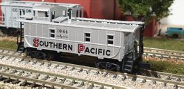 Atlas Spur N US  Southern Pacific Caboose