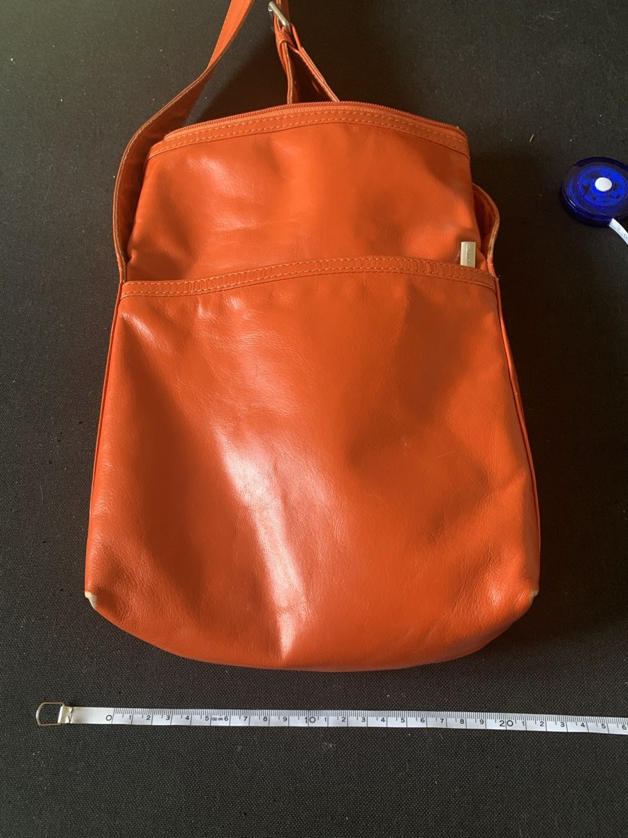 Borse da donna: Leder Tasche von Sticks&Stones – Usato da wallisellen venduto da kadoja 1