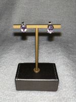 Silber 925 Ohrstecker mit echten Amethysten.