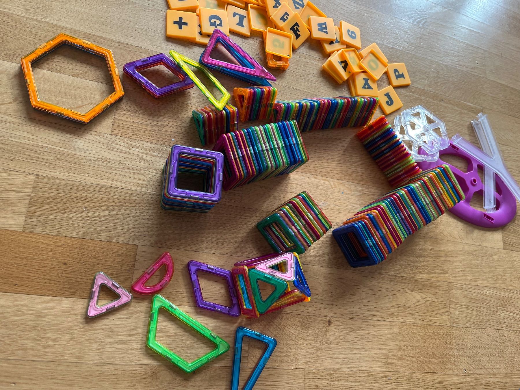 Giocattoli: Magnetisches Konstruktionsspielzeug plus Extra Sets – Usato da Baden venduto da eklym 4