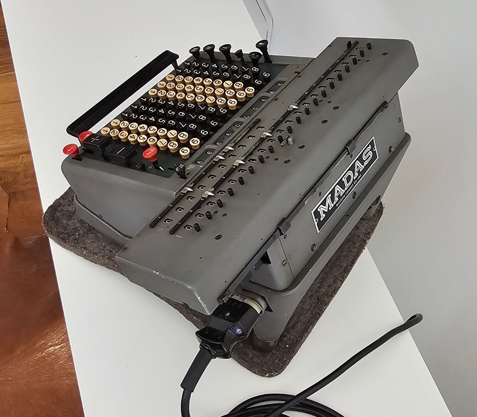 Alle Maschinen: Vintage Rechenmaschine – Gebraucht aus Füllinsdorf von Felice007 2