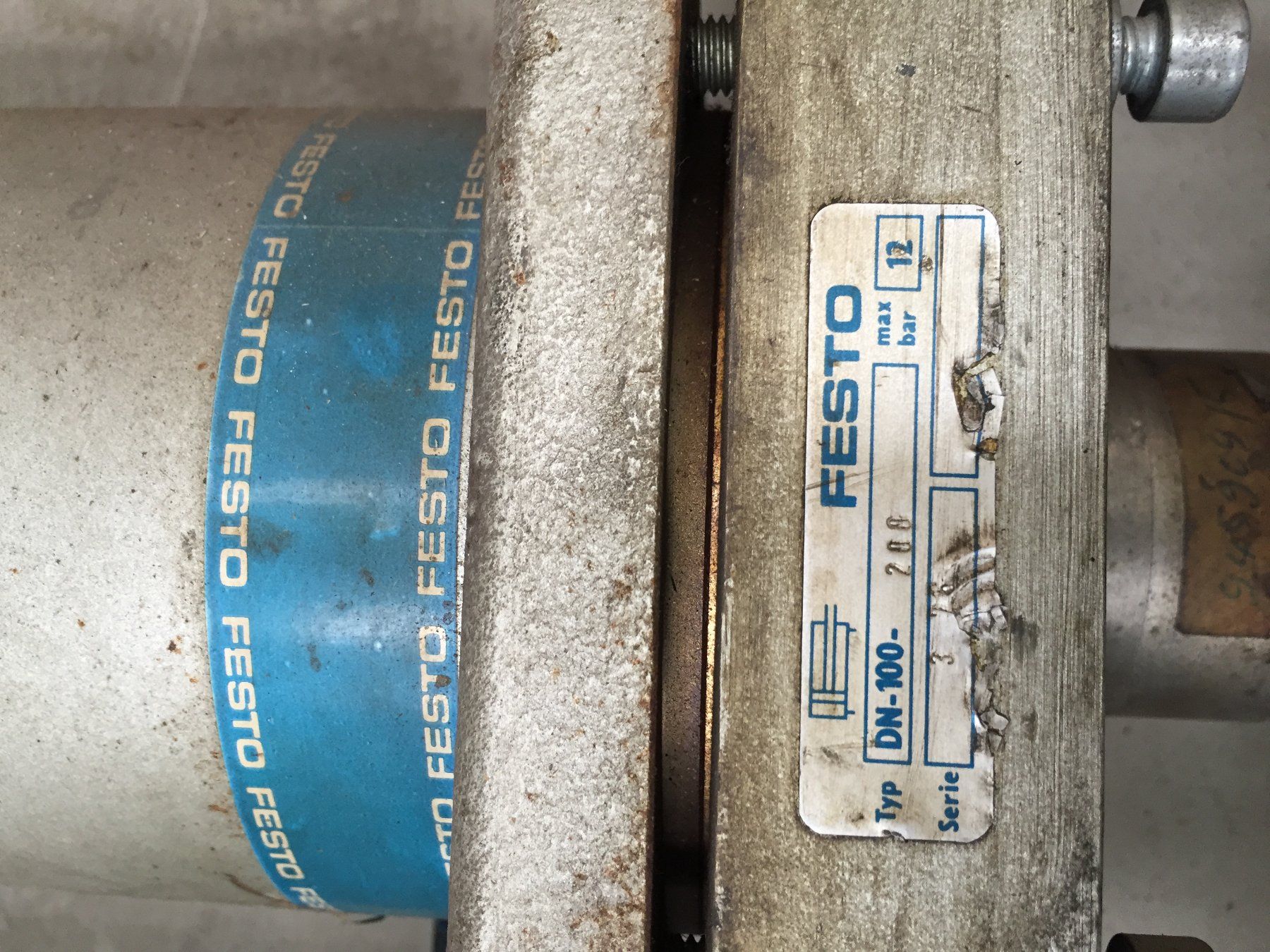 Festo Sonstiger Industriebedarf: Festo Pneumatikzilinder – Gebraucht aus Rorbas von Duetto1966 6