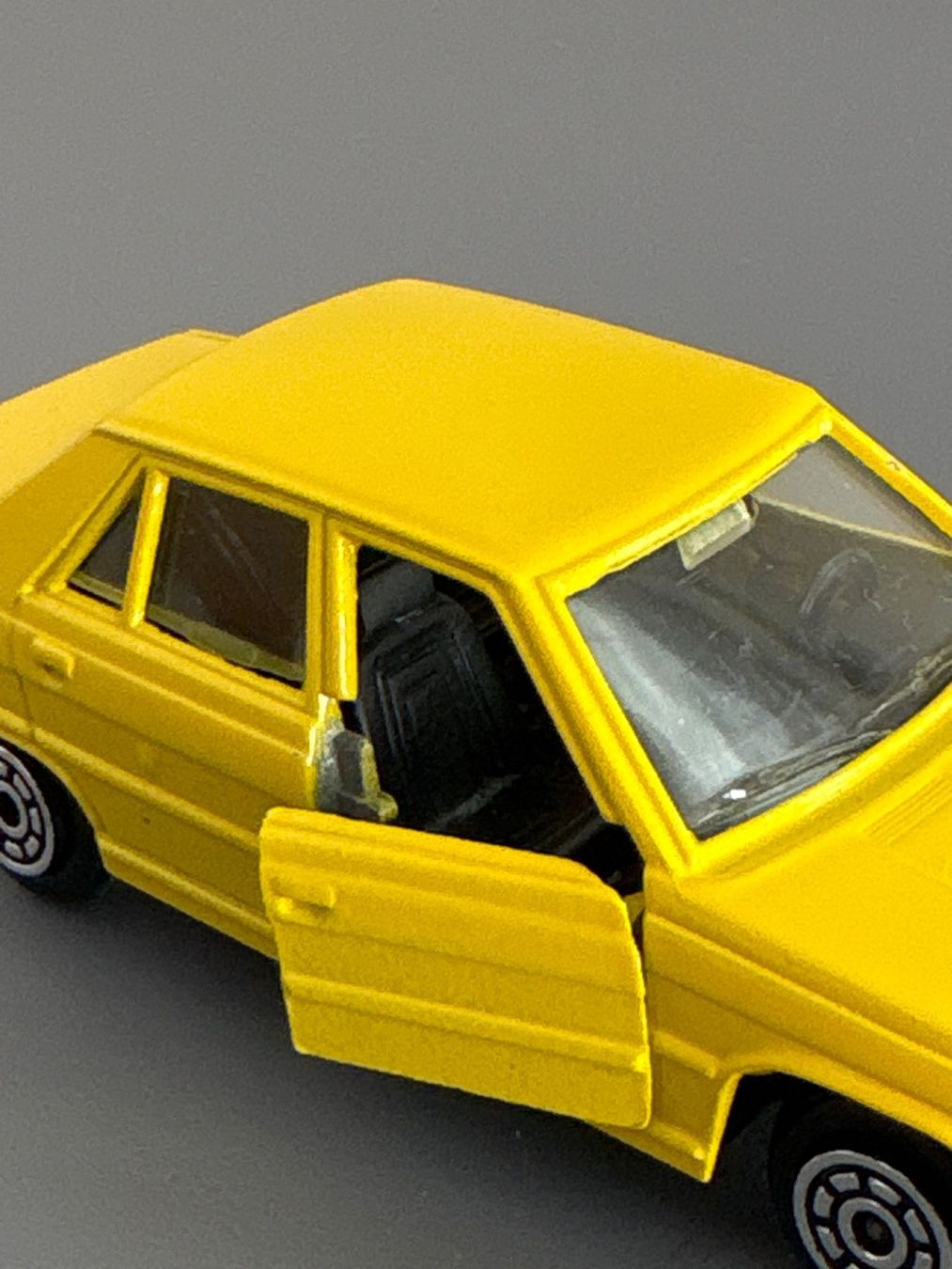 Modellini d'auto: ANTIKES AUTO GELB***************** – Usato da Ibach venduto da lisch3 5
