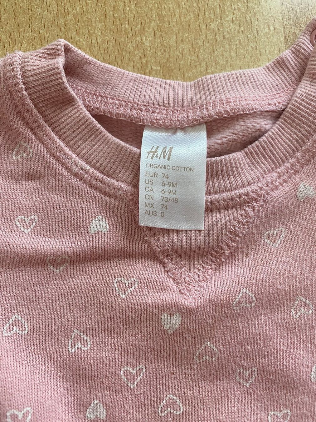 Lotti & Set di vestiti: 3 pulls et 3 pantalons fille T.74 – Usato da Le Brassus venduto da lionete02 2