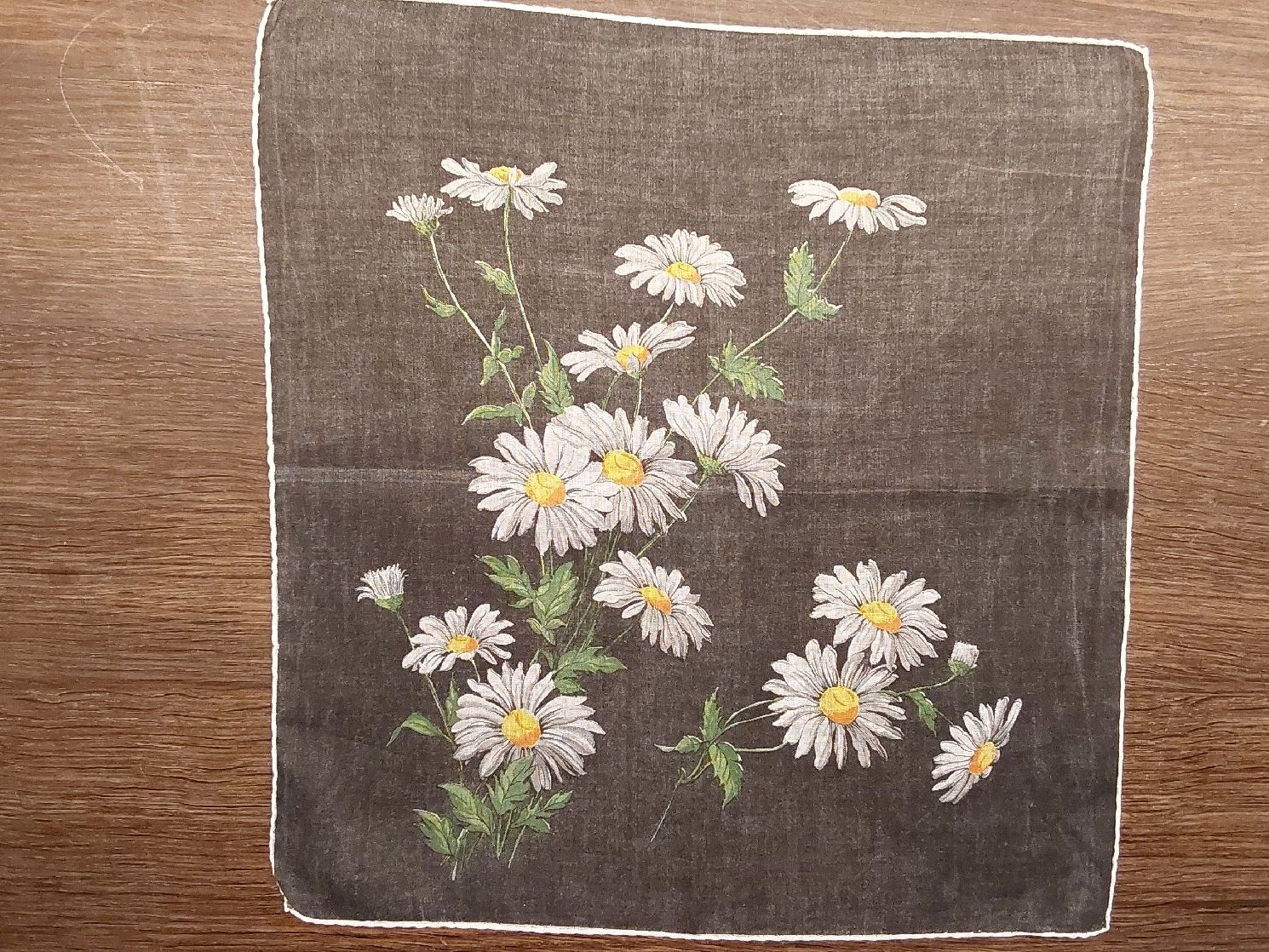 Autres vêtements & accessoires: Taschentuch Motiv Blumen – Neuf (Voir description) à Köniz par scopello12