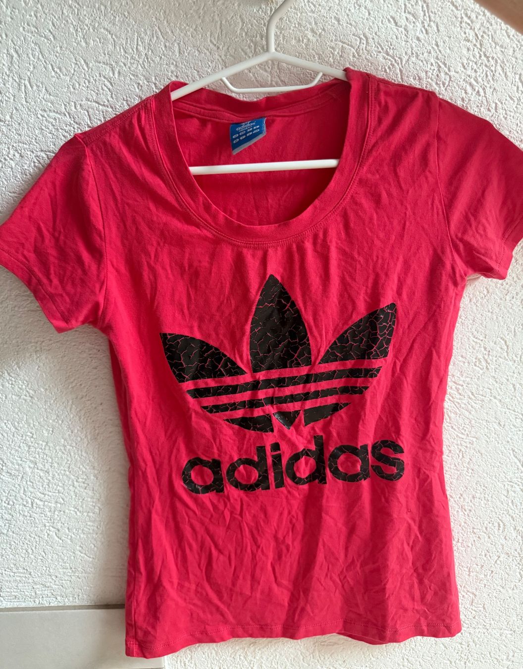 Adidas T-shirt: T-shirt Adidas – Usato da Fribourg venduto da tania1324