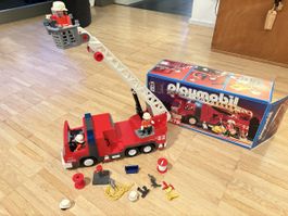 Playmobil Firetruck 3879 pompier Original Box