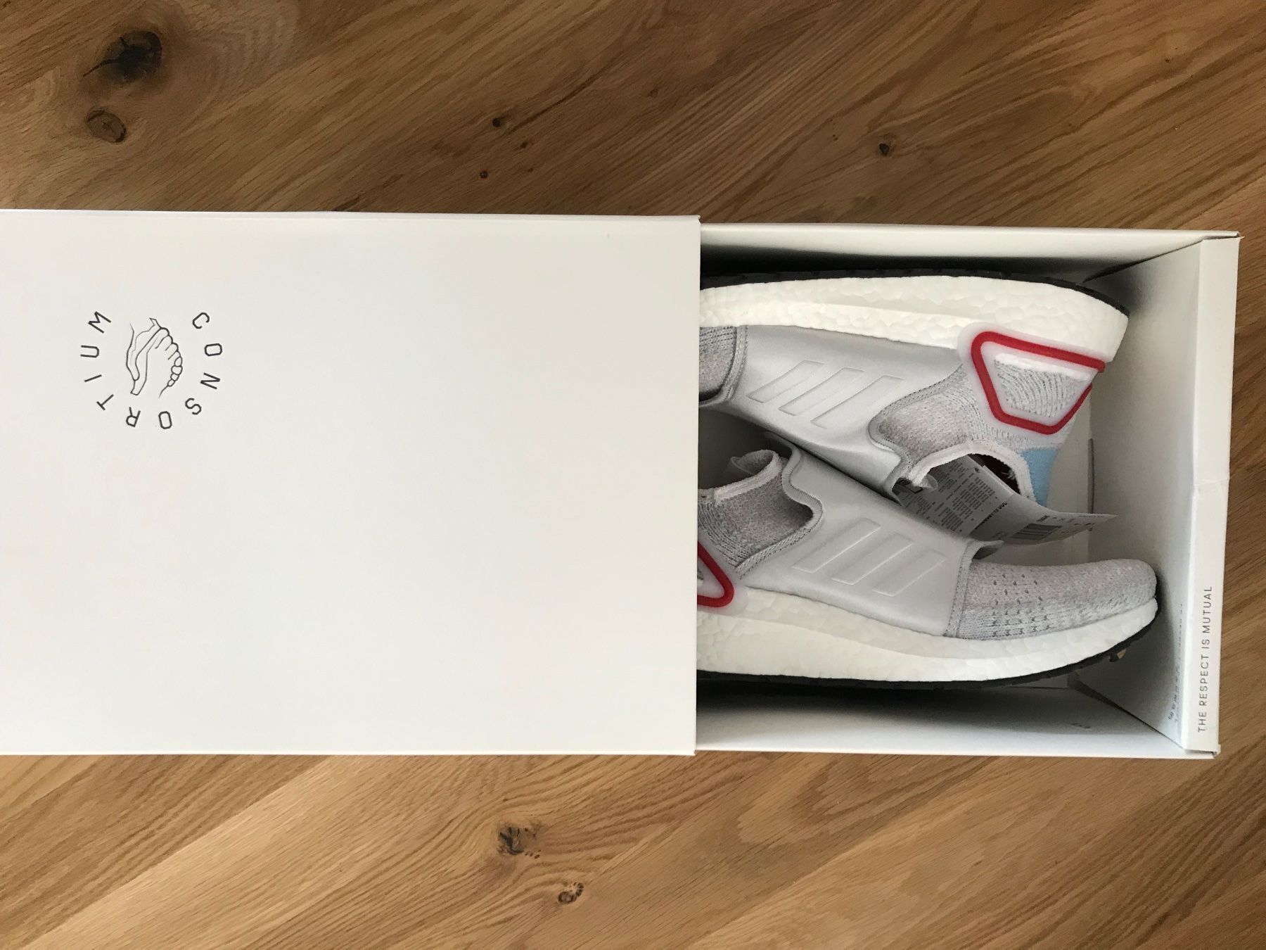 Adidas Scarpe da uomo: Adidas Ultraboost 19 DOE Shanghai – Nuovo e nell'imballaggio originale da Weisslingen venduto da Espenmoos79