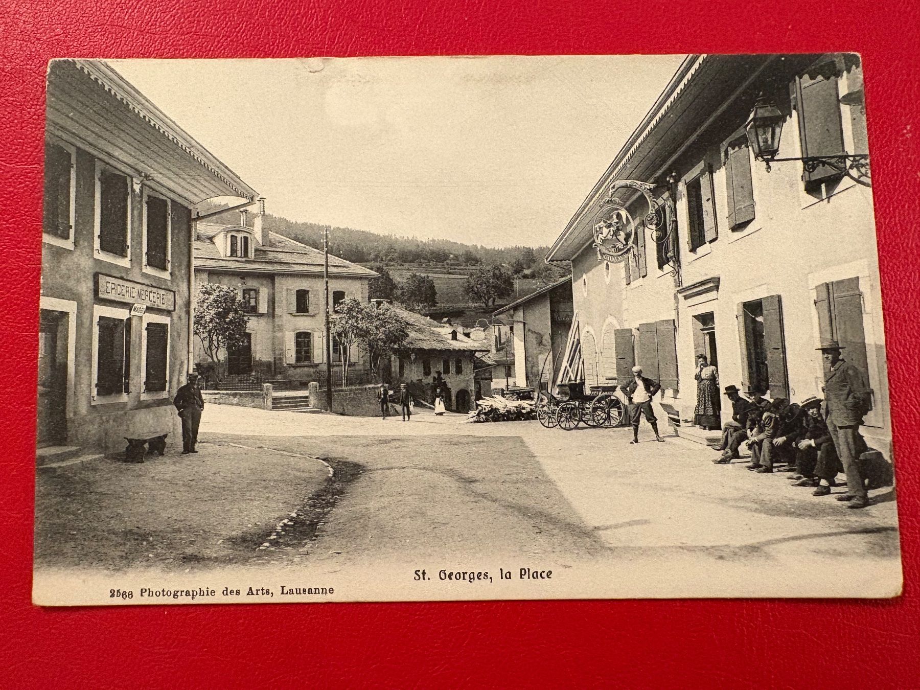 Cartoline postali: St. Georges Waadt / La place – Usato da St-Légier-Chiésaz venduto da Theo006