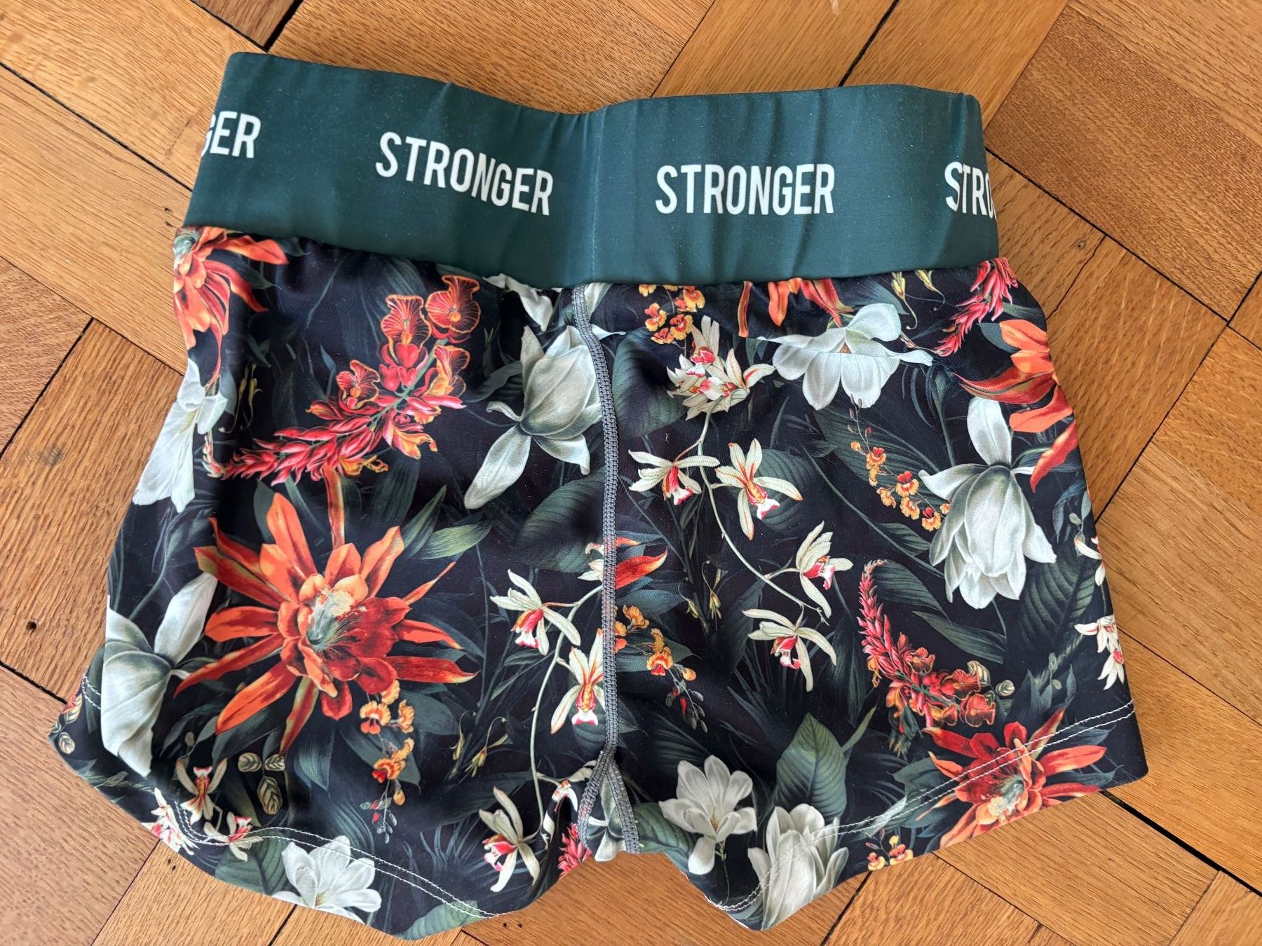 Pantaloni: Gym-Shorts von STRONGER Gr. S – Usato da Zürich venduto da triangular 1