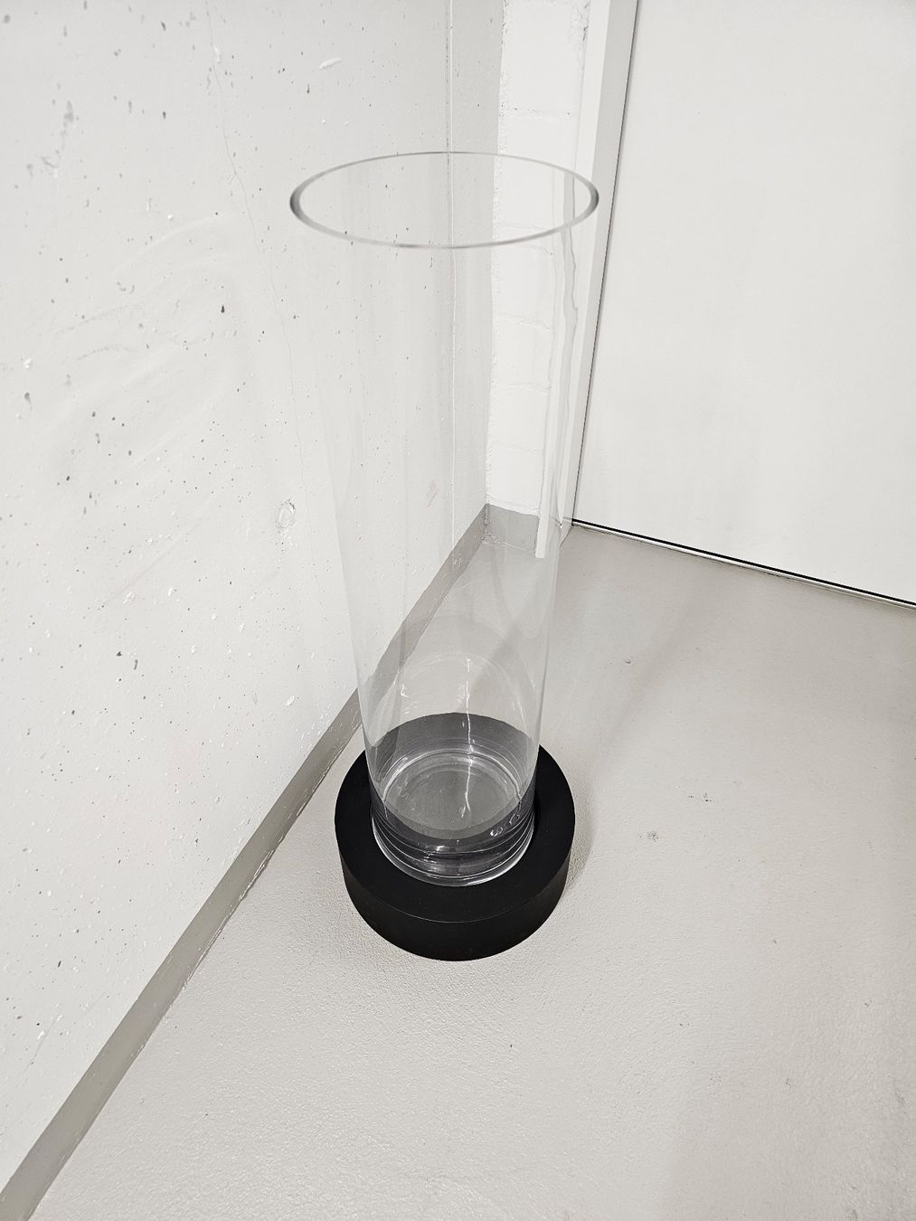 Vasi & Recipienti: Vase Glas mit Sockel 90 hoch – Usato da Sirnach venduto da windrad65
