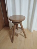 Drehhocker aus Holz höhenverstellbar gebraucht guter Zustand