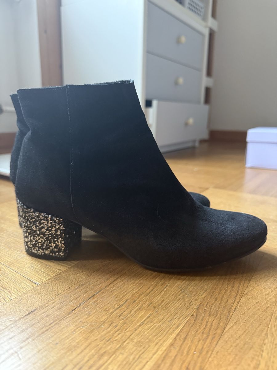 La Redoute Scarpe da donna: Schwarze Stiefeletten mit Glitzer Absatz – Usato da Cham venduto da vio_l9jt 2