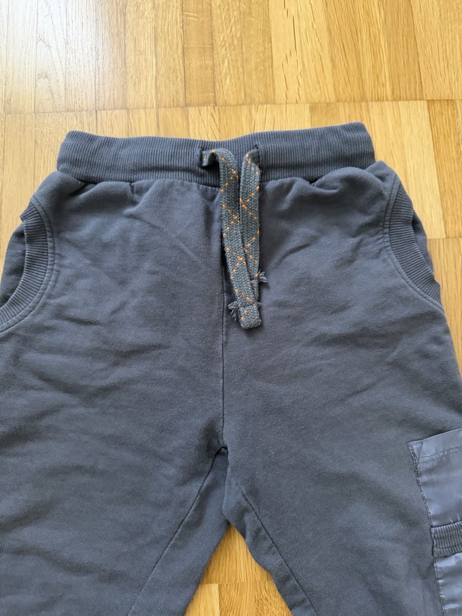 Pantaloni: Kinder Hosen Sinsay Gr. 110/116  – Usato da Jona venduto da Good_luck_ 1