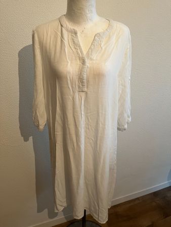 Angenehmes Kleid, Viskose, NEU, Einheitsgr. , NP 79.-