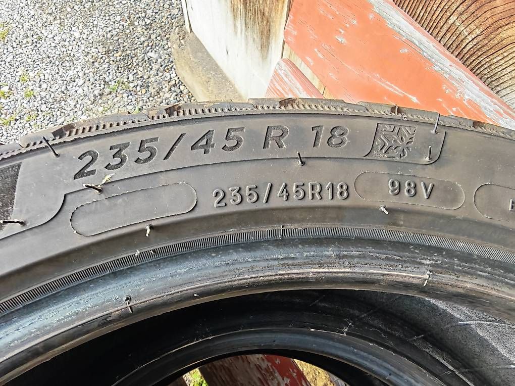 Pneumatici & Ruote complete: 2 Pneus hiver 235.45.18 Michelin  – Usato da Mamishaus venduto da raphael4954 1