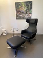 Vitra Sessel Grand Repos & Ottoman, Leder schwarz, neuwertig