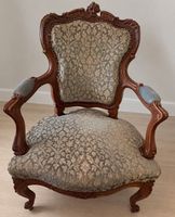 Dekorativer Sessel im Barockstil