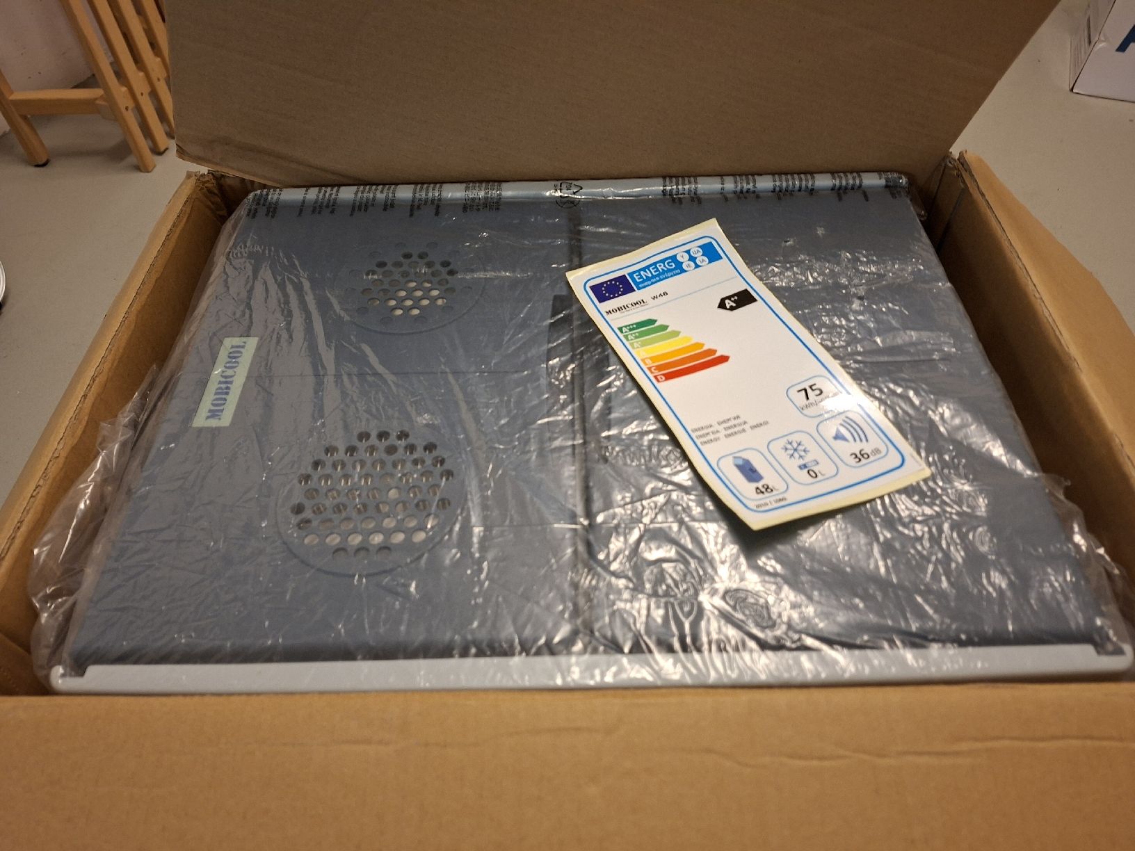 Mobicool Frigoriferi & Refrigeratori: Kühlbox Mobicool W48 AC/DC – Usato da Ehrendingen venduto da Svenis 2