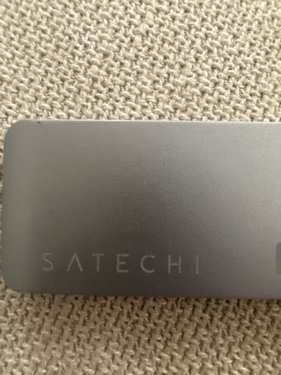 Satechi Hubs & Switches: Satechi USB-C Hub mit 2x USB-A Anschlussen/SD Kartenlese – Gebraucht aus Laupen BE von atina80 2