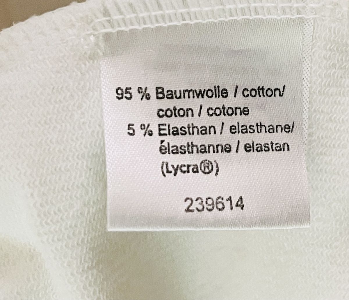 Kleider: Kapuzenkleid Mitchell & Co. Weiss Gr S – Gebraucht aus Ittigen von franzis6 3
