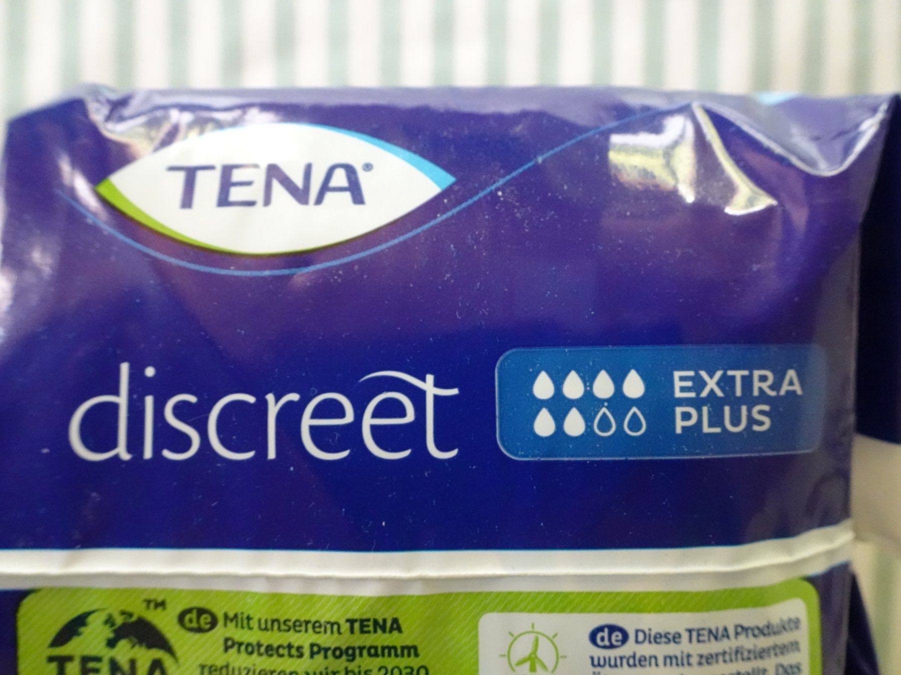 Secchi per pannolini & Pannolini: 1 Pack à 8 Stk. TENA discreet Blasenschwäche Extra Plus - M2 – Nuovo (secondo la descrizione) da Küssnacht am Rigi venduto da Good4Deckeli 1