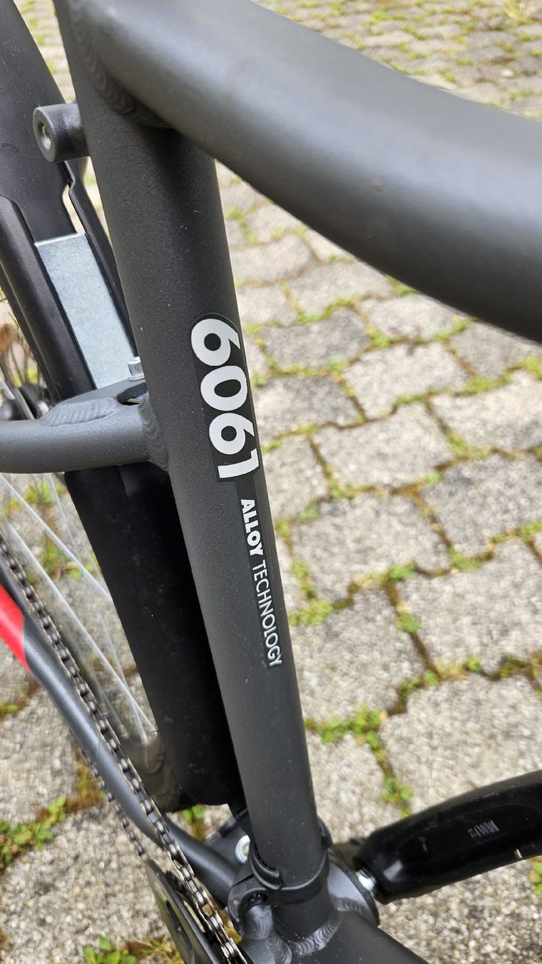 Decathlon Biciclette: Velo Btwin Riverside 500, taille M – Usato da Mézières VD venduto da Zoubi1 3