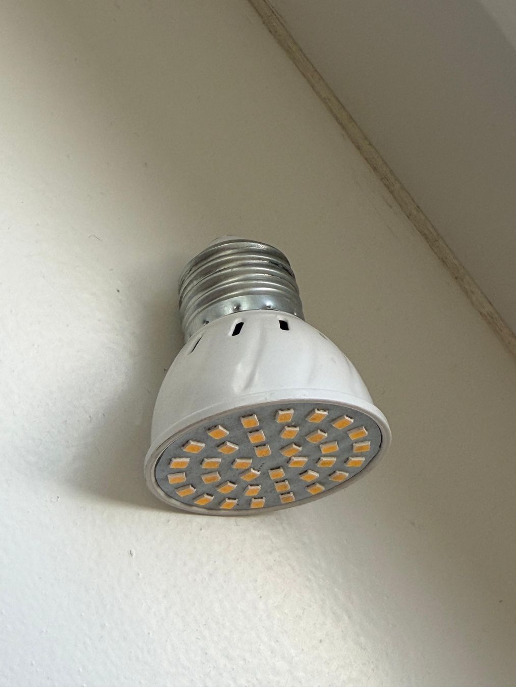 Lampade: Grosse dekorative Stehlampe – Usato da Kloten venduto da skobeyev 4