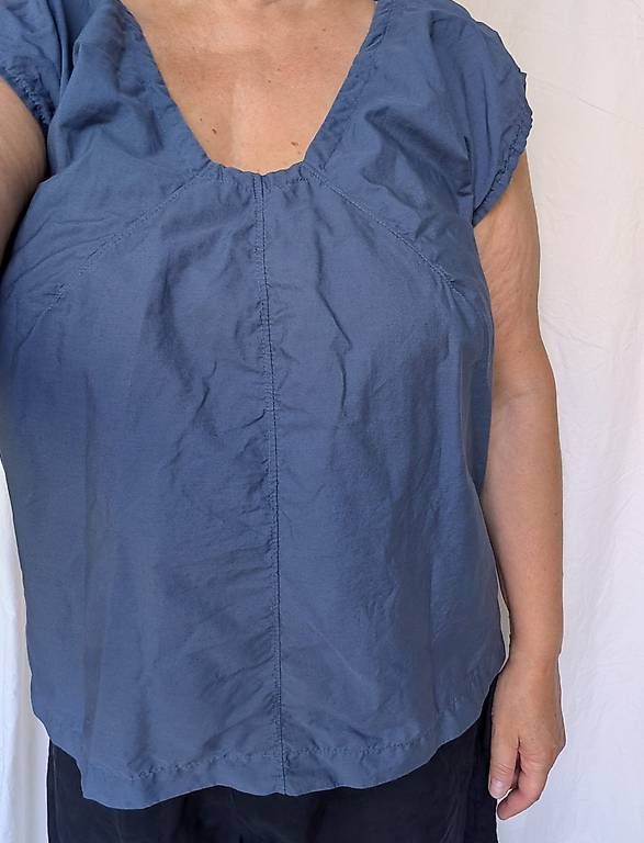 Tops: Blusentop Baumwolle graublau Gr. 44 – Gebraucht aus Bern von samtgrau 1