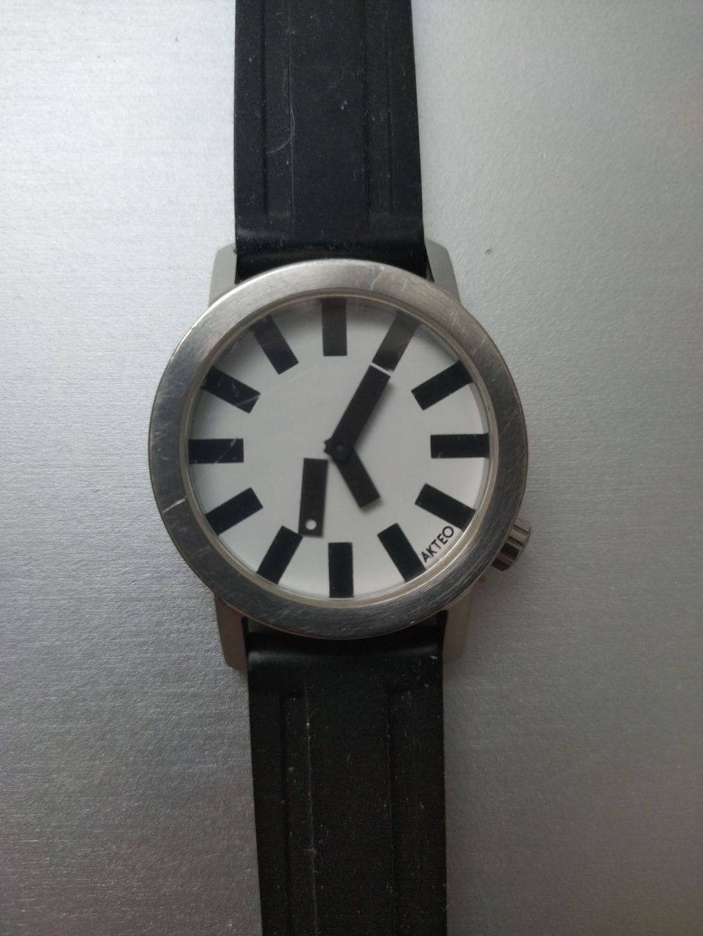 Armbänder & -reifen: UHR – Gebraucht aus Brig von charjean57