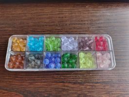 Glasperlen Perles Beads Box transparent 12 Farben