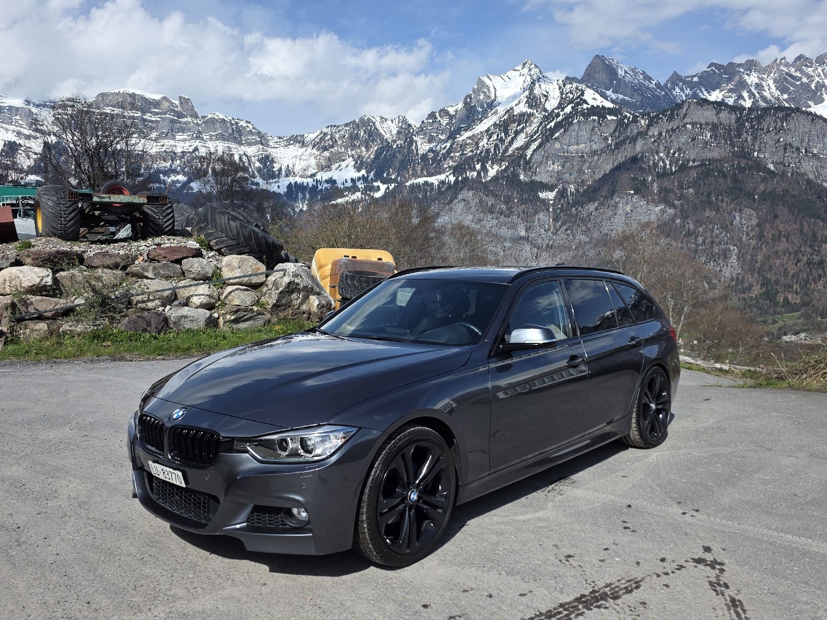 BMW Automobili: BMW 320 Touring mit M Paket MFK 7.2026 – Usato da Mols venduto da Naebetsee2.0