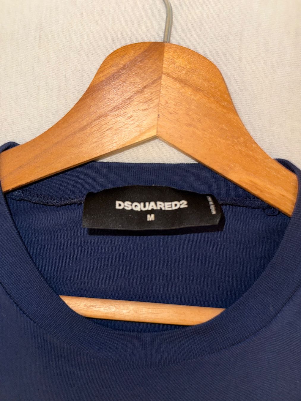 Dsquared2 T-shirt: DSQUARED2 T-Shirt Grösse M – Nuovo (secondo la descrizione) da Felben wellhausen venduto da To.el 3
