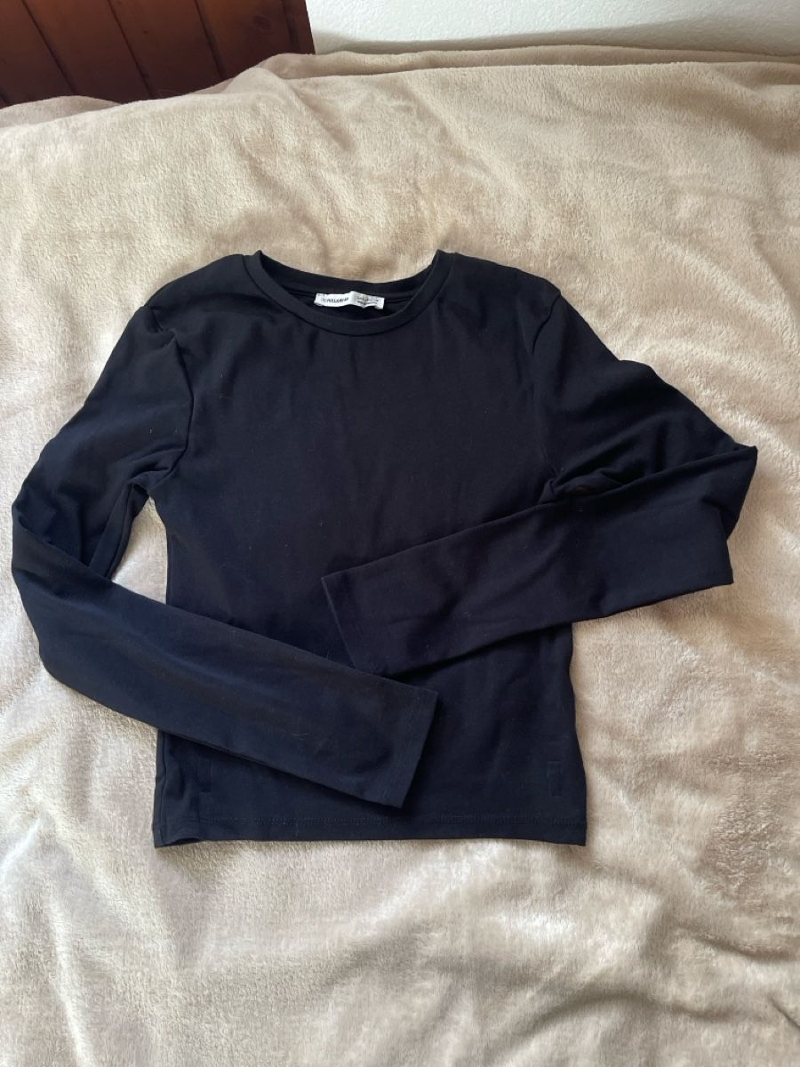 Maglioni & Felpe: 4 Oberteile Gr. S von PULL&BEAR, AMISU, H&M  – Usato da Balsthal venduto da Katzenfan99 4