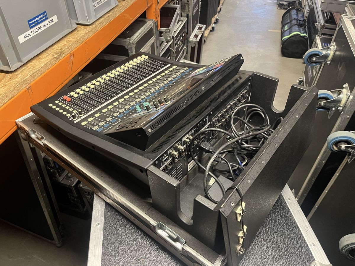 Yamaha Console di mixaggio: Yamaha Mischer LS9-16 – Usato da Nesslau venduto da Pbon 3