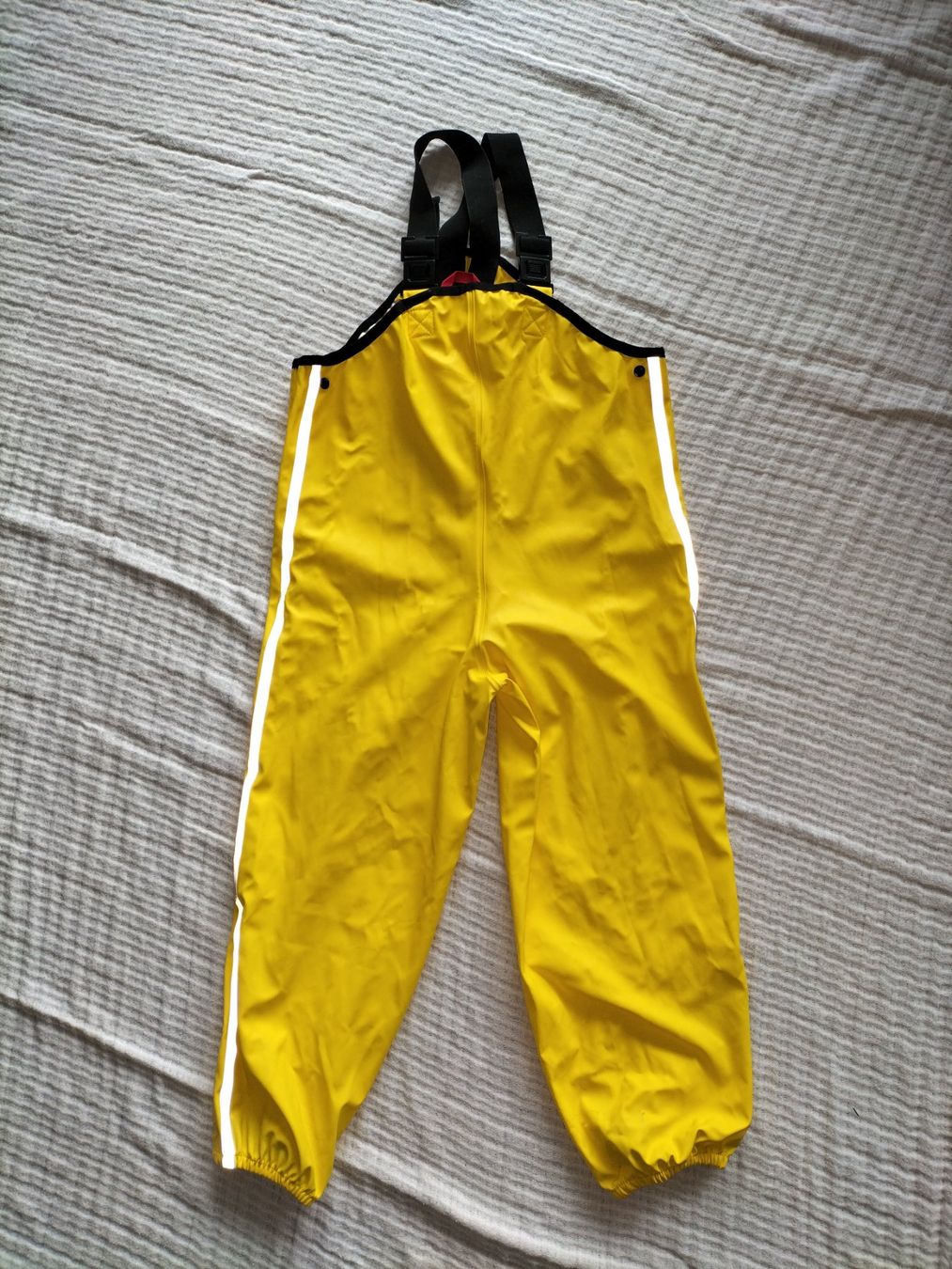 Reima Hosen: Reima Regen Latzhose Gr. 116 – Gebraucht aus Neerach von
