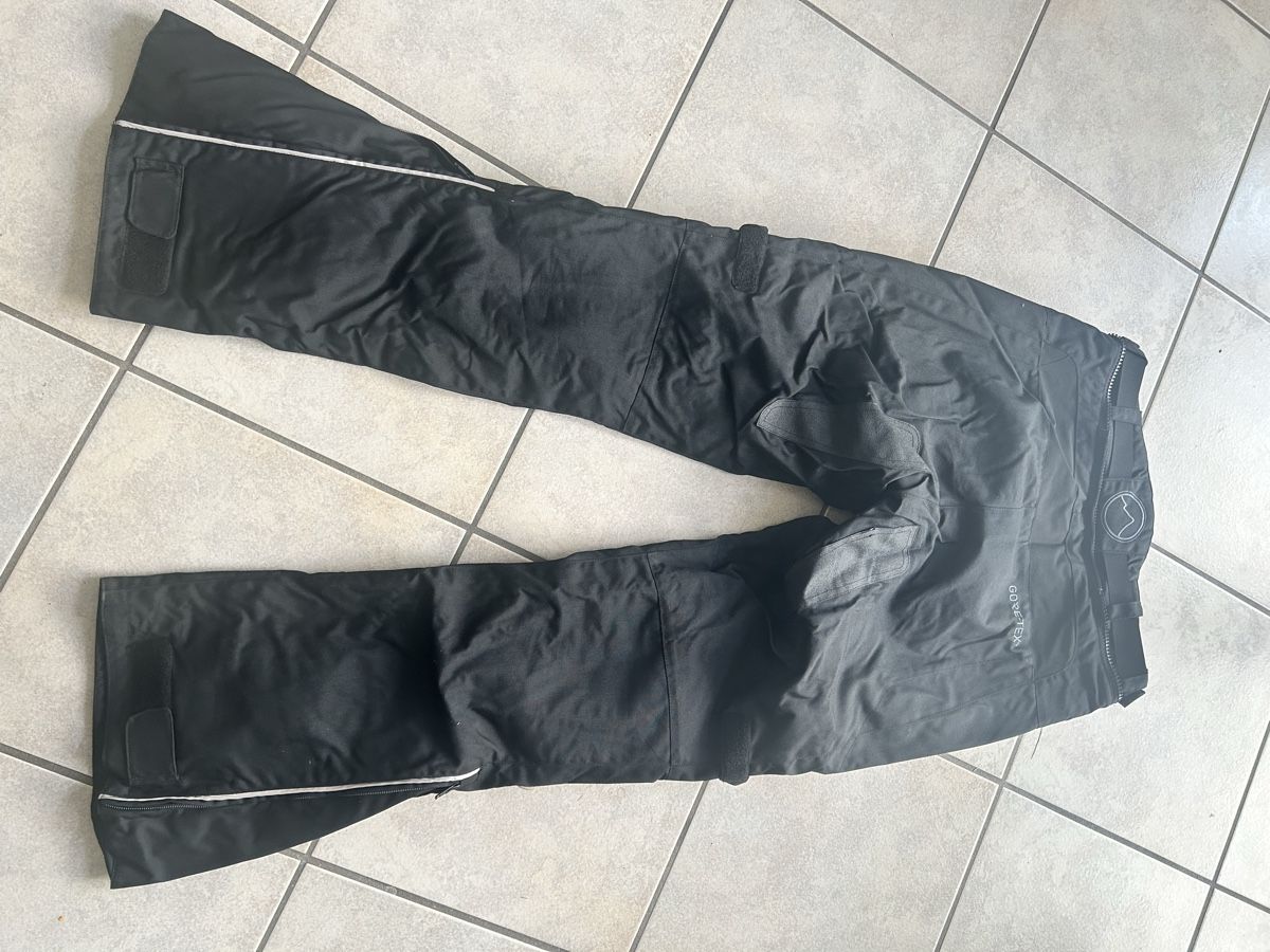 Lotti di vestiti: Töffbekleidung  – Usato da Langenthal venduto da Nadia075 5