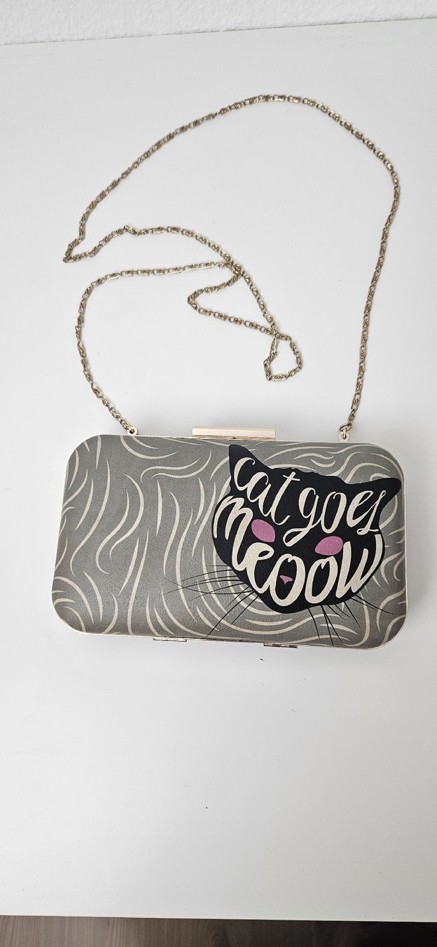 Borse da donna: DOGO Katzen Clutch - veganes Leder – Usato da Dättwil AG venduto da son_x2fq