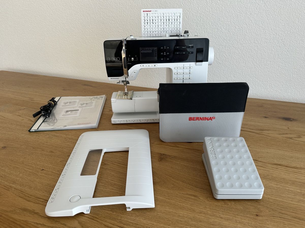 Bernina Macchine da cucire: Bernina B380 - Top Zustand – Usato da Schaffhausen venduto da pinca19