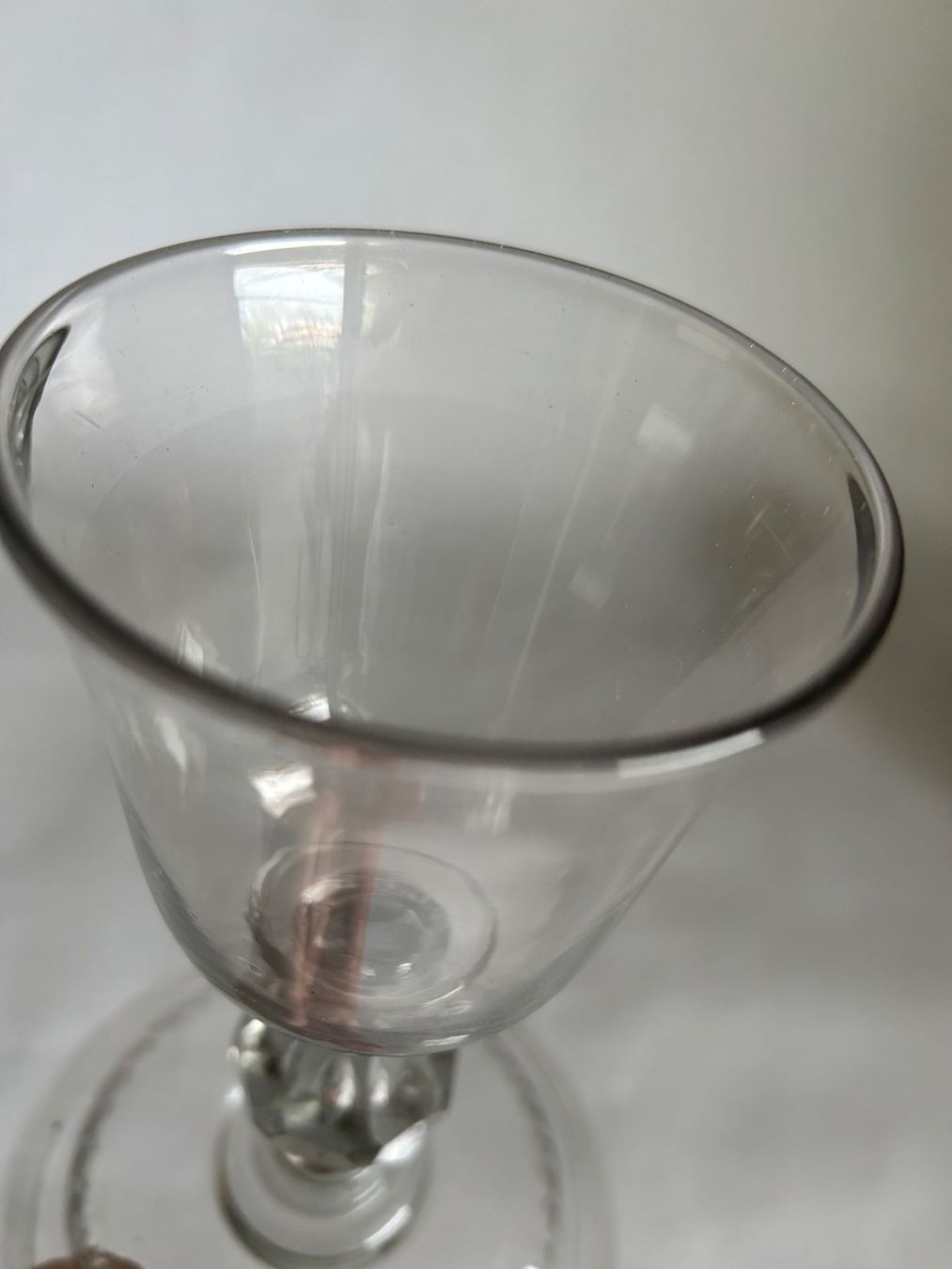 Gläser: Antikes Pokalglas.geschliffen mit Luftblase – Gebraucht aus rotkreuz von baudisch 8