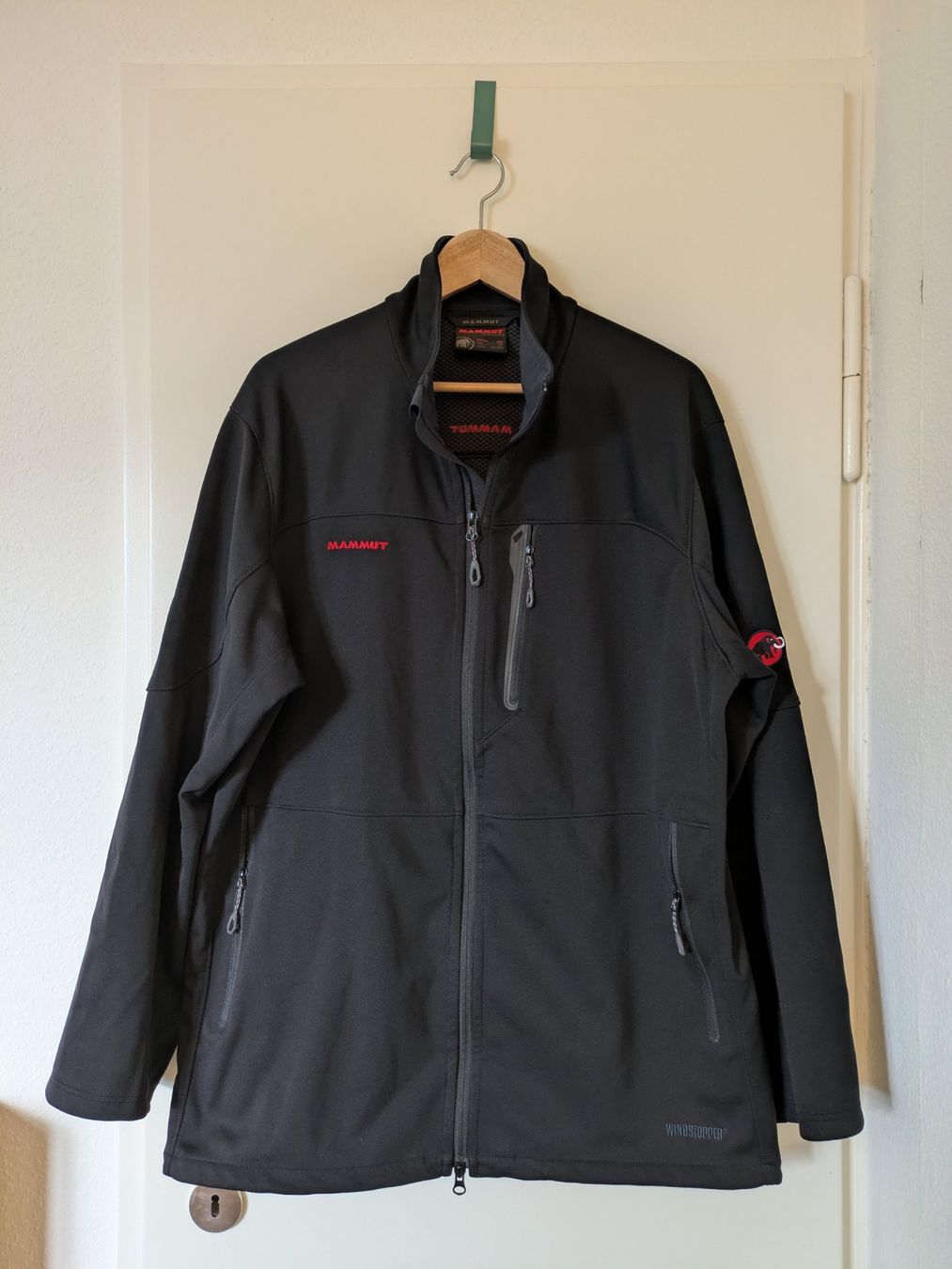 Mammut Giacche: Leichte Mammut Softshelljacke, Grösse XXL, schwarz – Usato da Zürich venduto da otonm