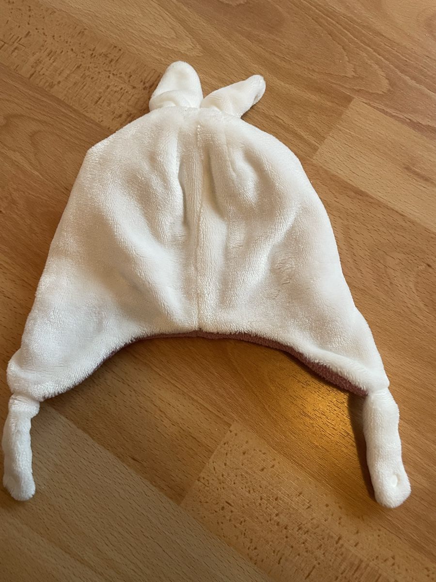 Altro abbigliamento per bambina: Gr. 86 Mütze – Usato da Wädenswil venduto da flo8820 1