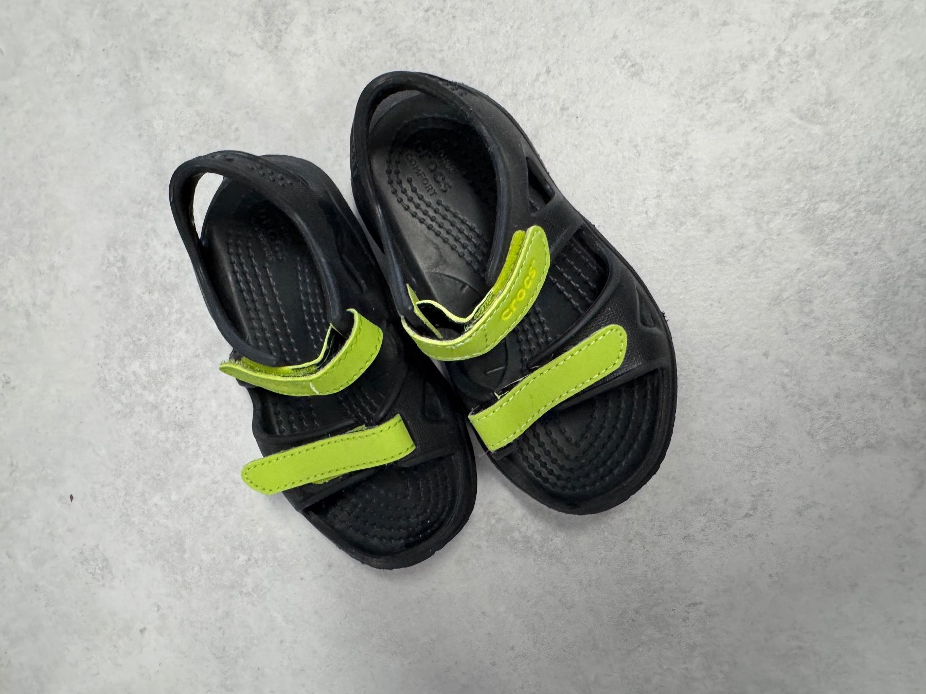 Crocs Scarpe per ragazzi: Crocs Sandalen, Gr. C8 (24/25) – Usato da Bonaduz venduto da lut_6rts