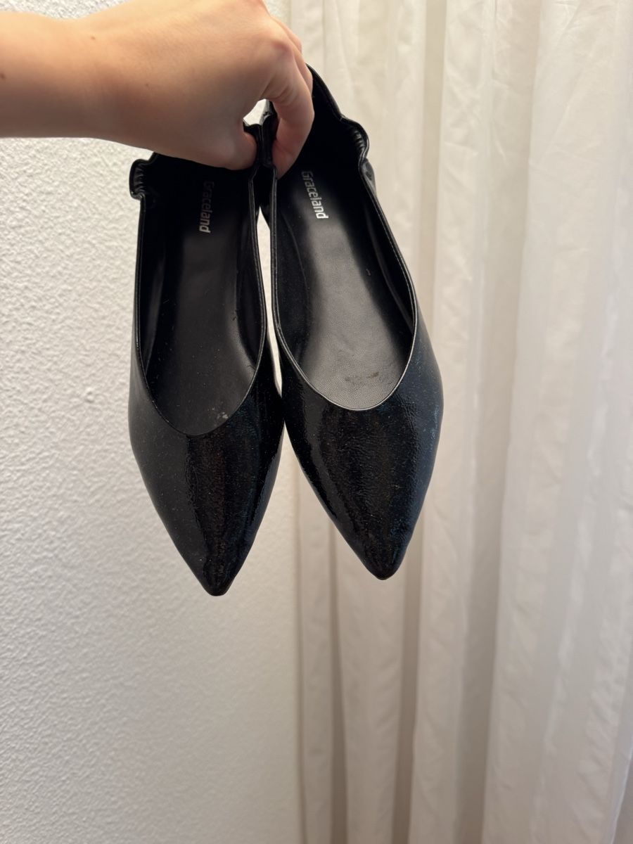 Scarpe da donna: Schwarze Ballerinas spitz – Usato da St.Gallen venduto da valllllentina 2